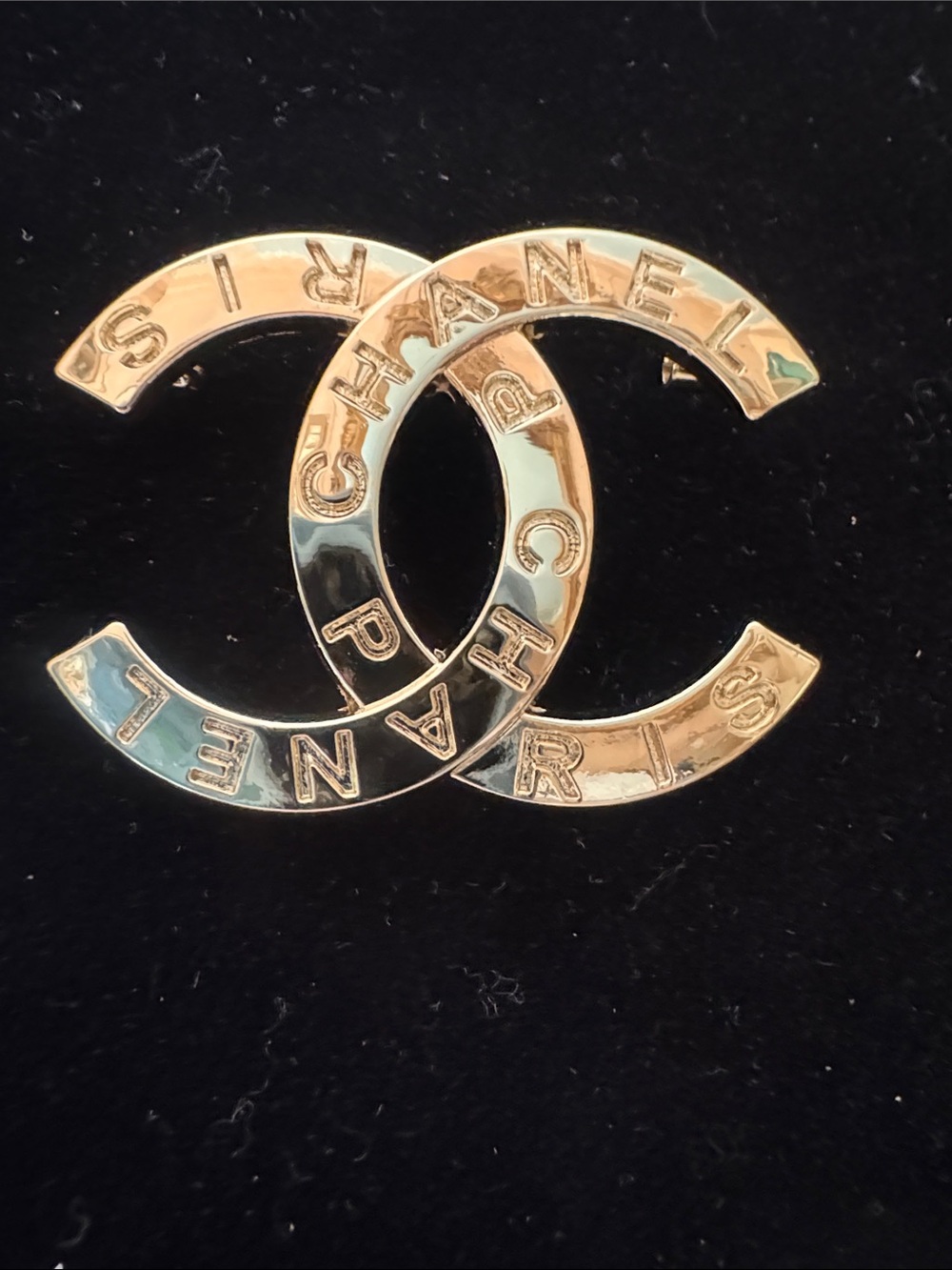 Brooch pin  Gold tone  Interlocking  Brooch with Engraved Lettering